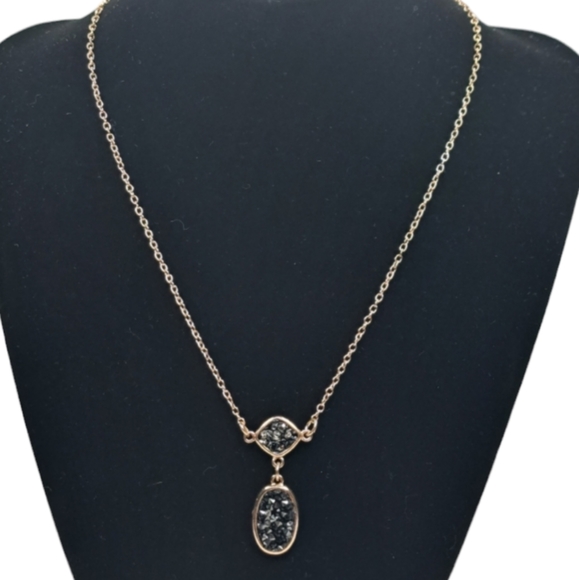 Avon (NWT) Modern Glimmer Faux Druzy Stones Pendant Gold‎ Tone Necklace 9… - Picture 1 of 13